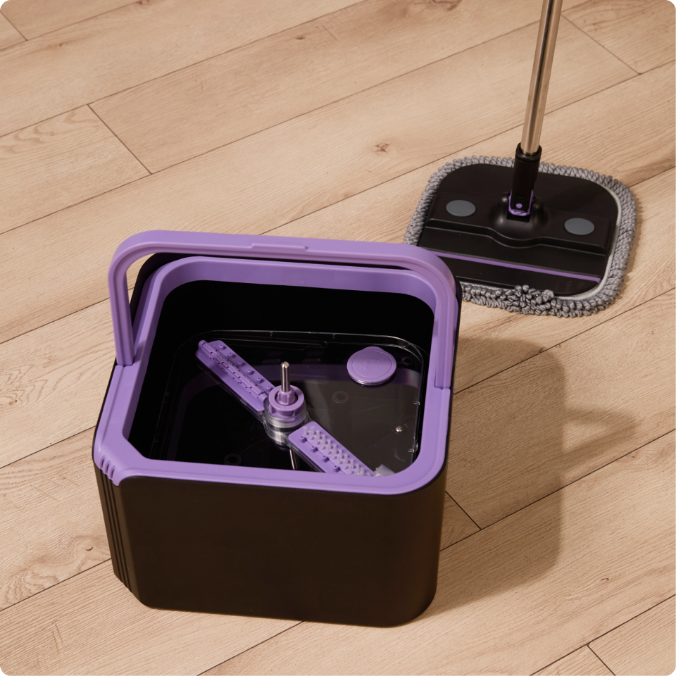 Швабра с отжимом и складным ведром